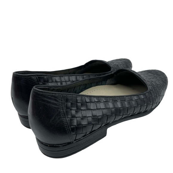 Trotters Liz Flats Black Woven Leather Loafers Almond Toe Stacked Heel Size 7N - Picture 5 of 14
